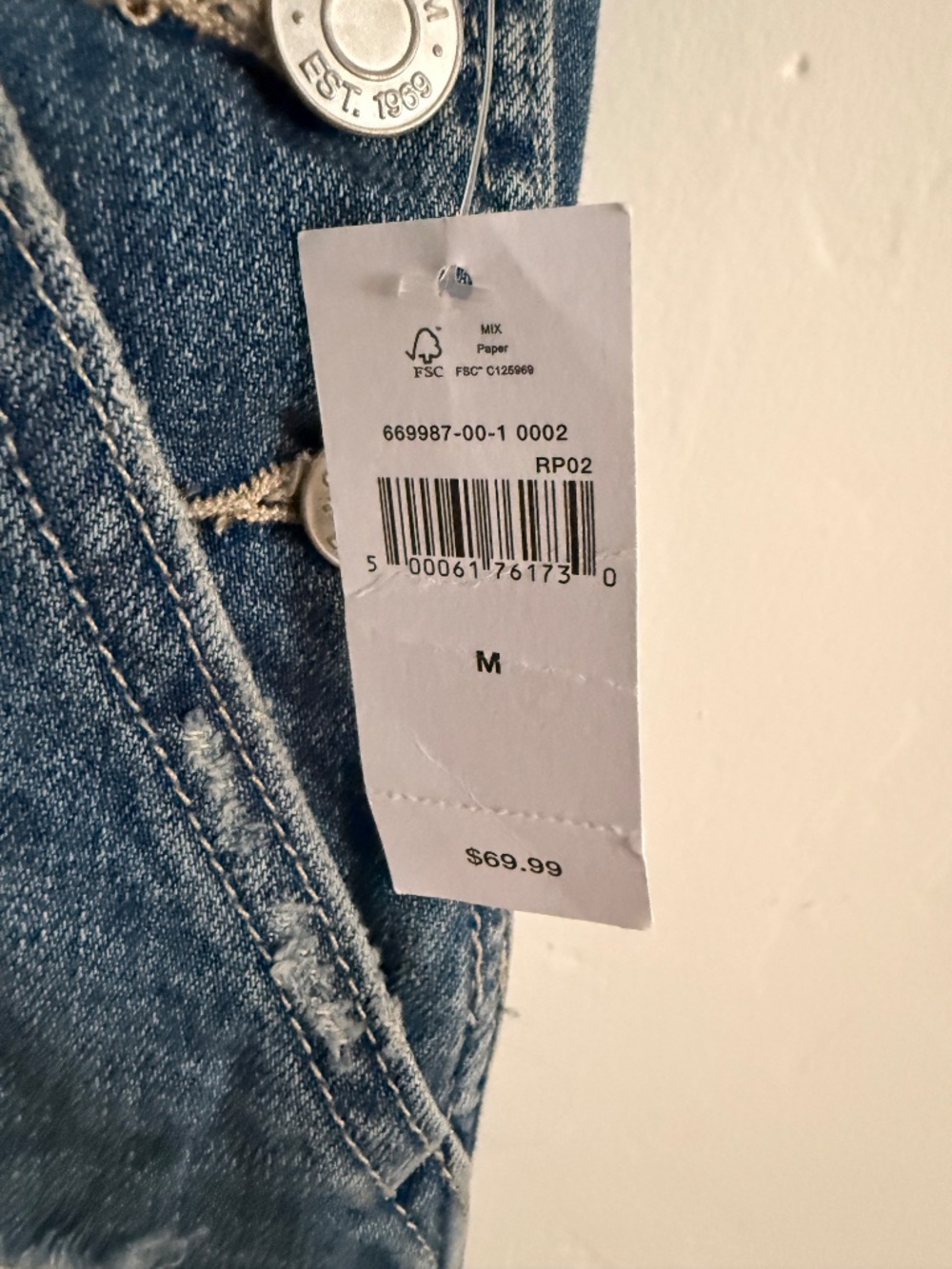 Gap NWT Distressed Denim Cutoff Overall Shorts Women's Size Medium - Picture 2 of 4